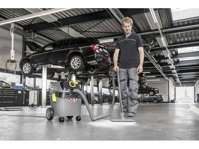 Karcher Pro NT 30/1 Ap L - Solid/liquid vacuum cleaner - With semi-automatic filter shaker - collection compartment 30 l - 1380W